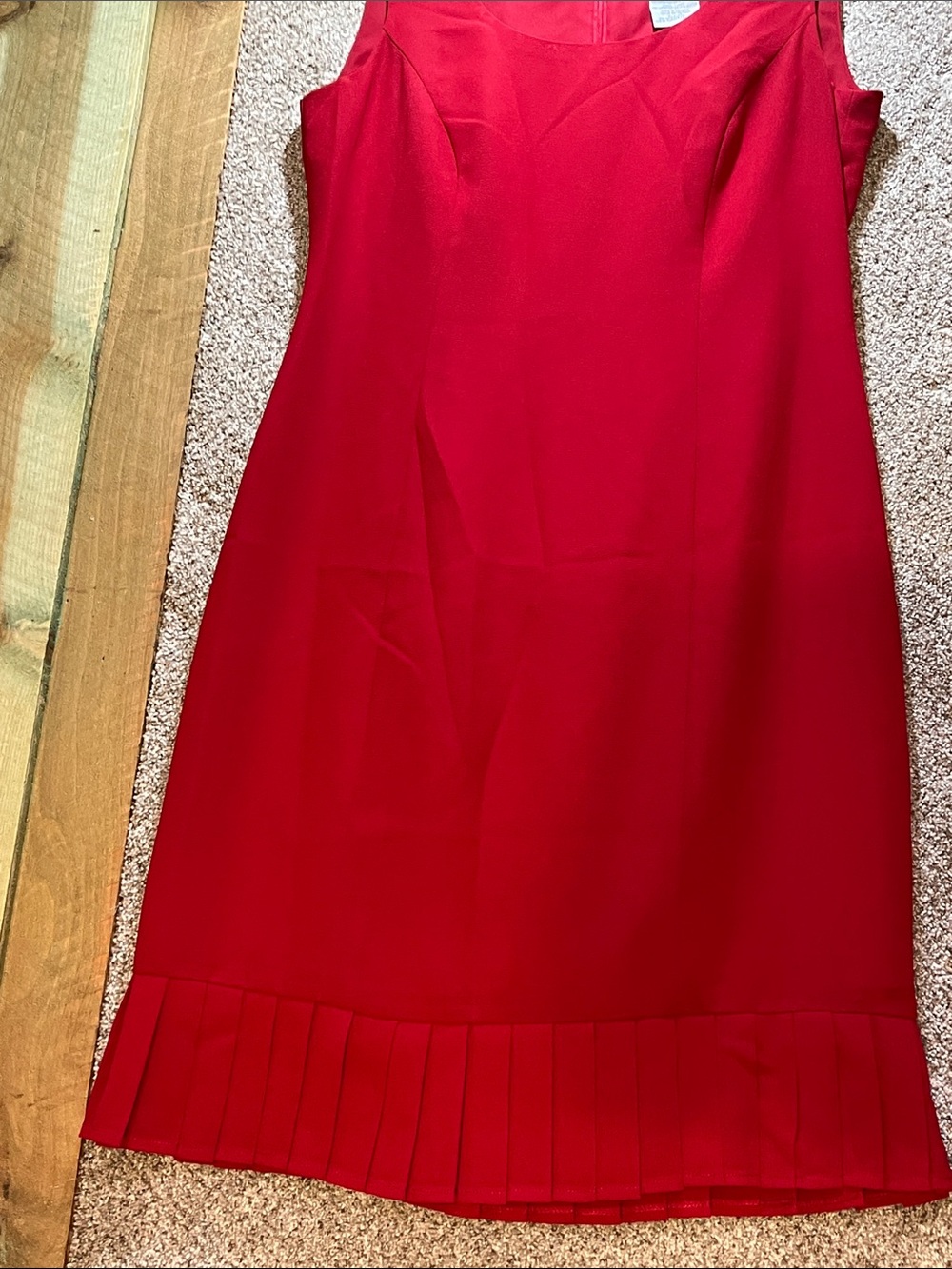 Danny & Nicole Red Sleeveless Pleated-Hem Midi Dress - Picture 3 of 7